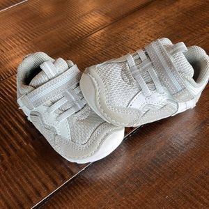 Stride rite, 4XW shoes, tan